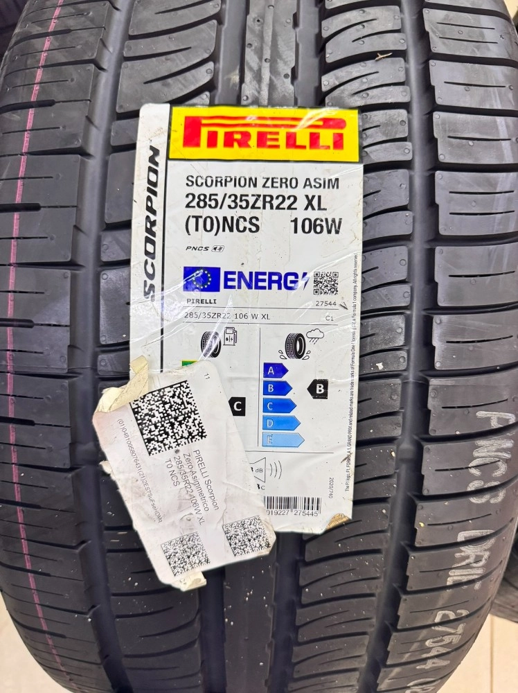 PIRELLI SCORPION ZERO ASIMMETRICO 285/45R21