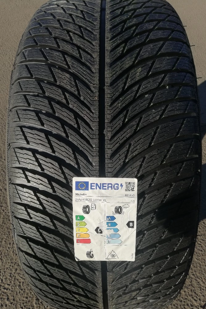 MICHELIN PILOT ALPIN 5 PA5 225/45R18