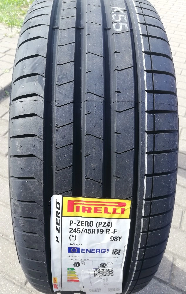 PIRELLI P ZERO LUXURY SALOON 275/40R19