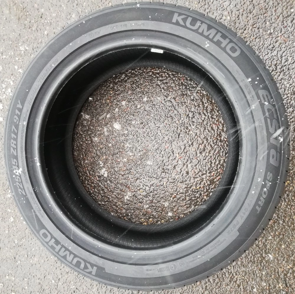 KUMHO ECSTA SPORT PS72 225/40R19