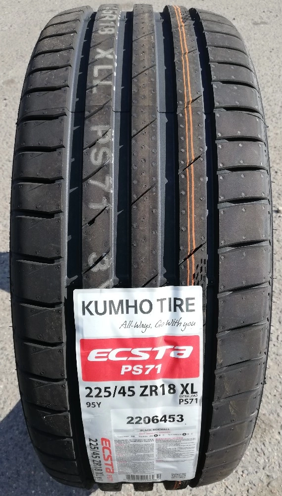 KUMHO ECSTA PS71 205/65R16
