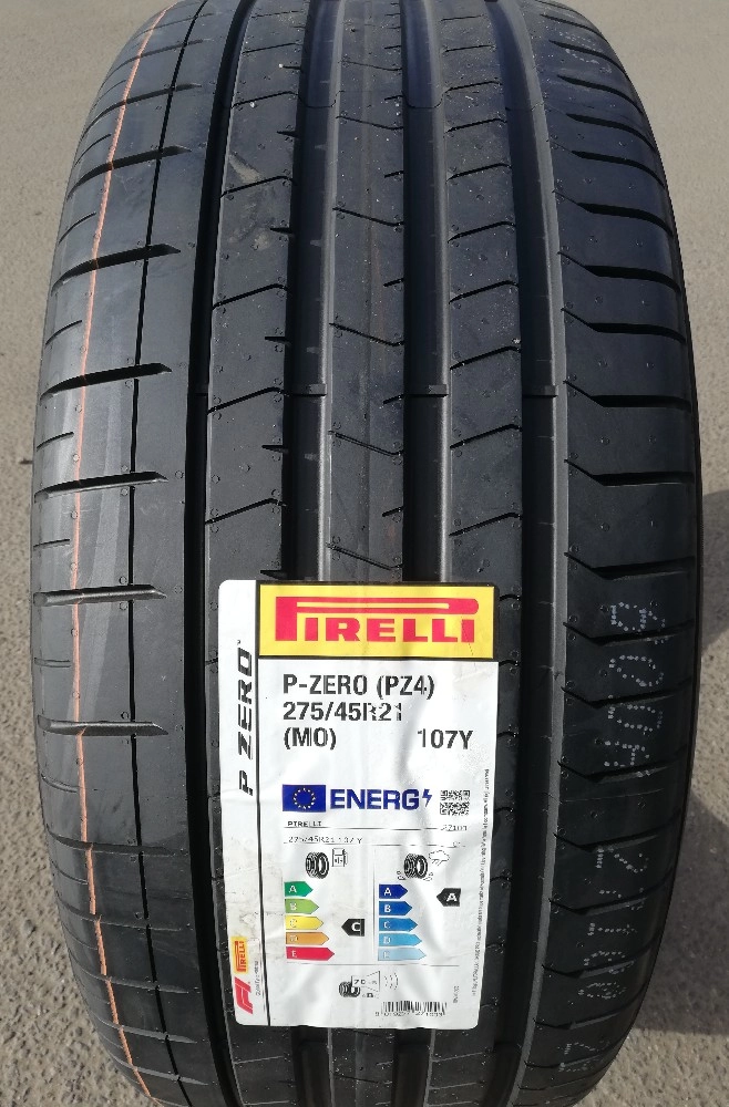 PIRELLI PZERO SPORTS CAR 245/40R20