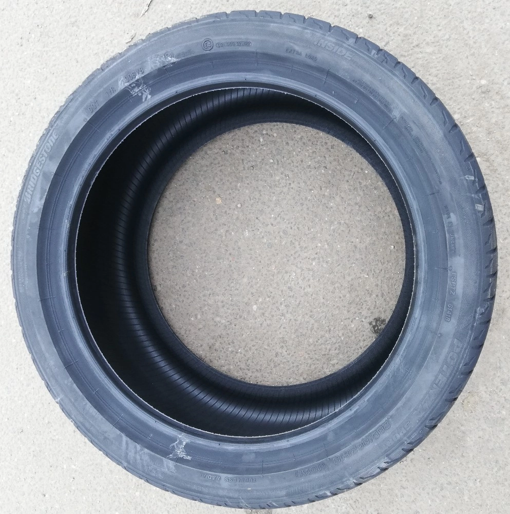 BRIDGESTONE POTENZA SPORT 275/40R19